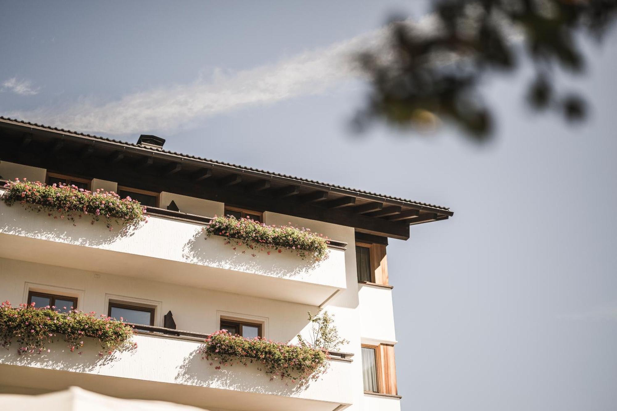 B&B Villa Angelino Ortisei Exterior photo