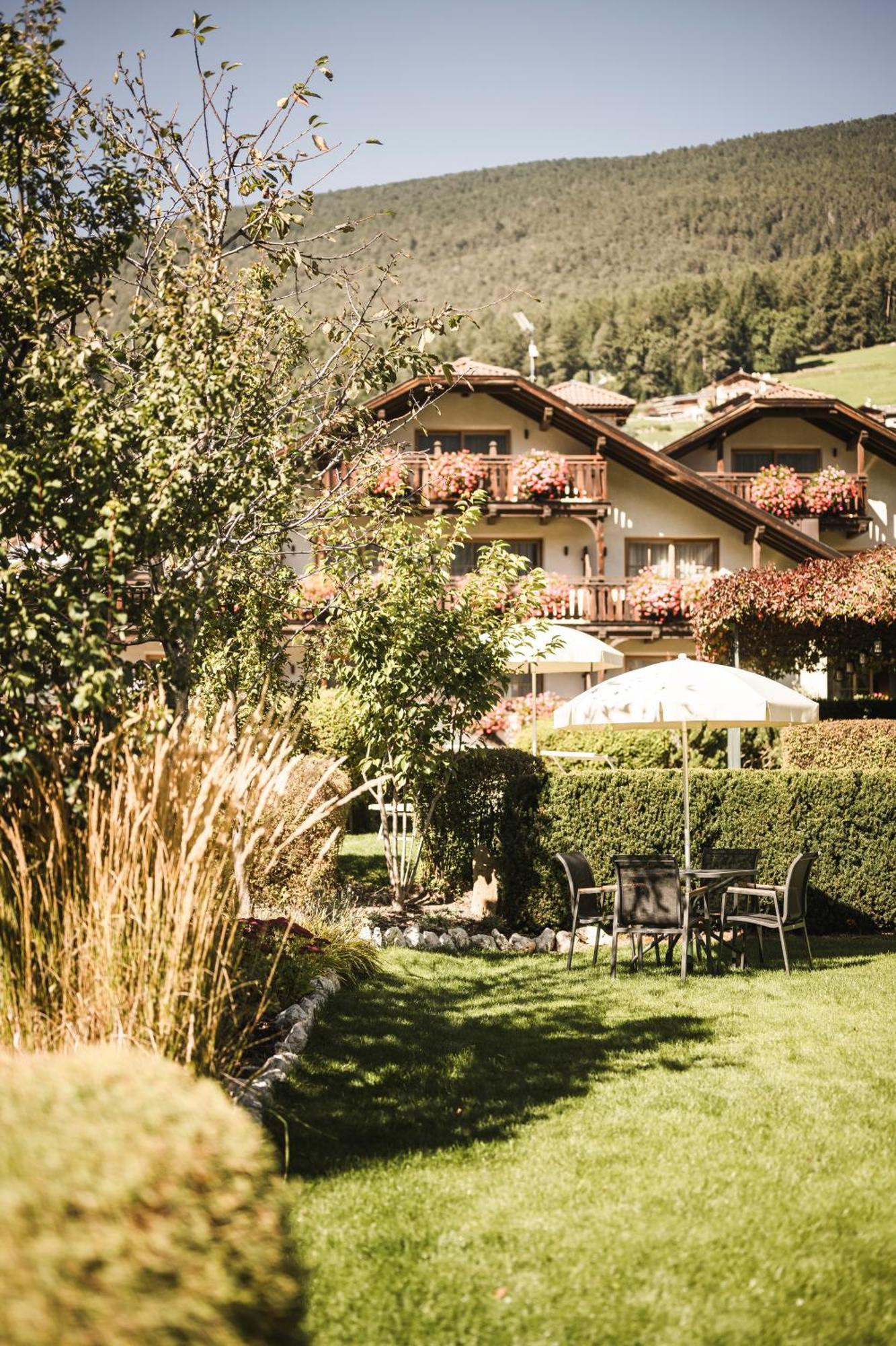 B&B Villa Angelino Ortisei Exterior photo